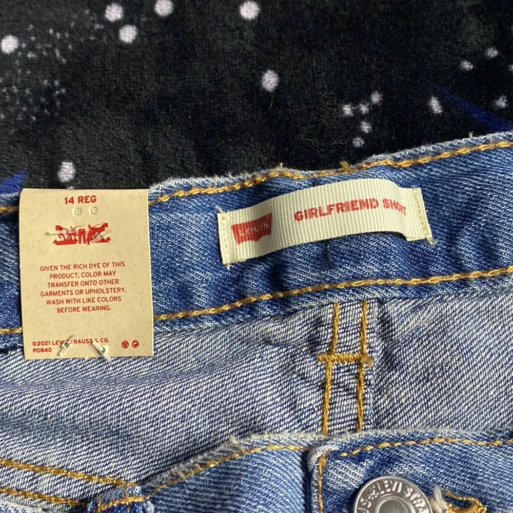LEVI’S GIRLFRIEND SHORT size 14 regular #352 - Picture 7 of 10